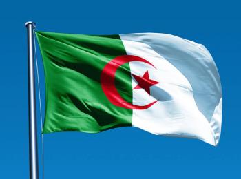 تحية للجزائر على قرارها بتقاسم لقاح الكورونا مع تونس.  فهكذا تكون الاخوة اولاتكون